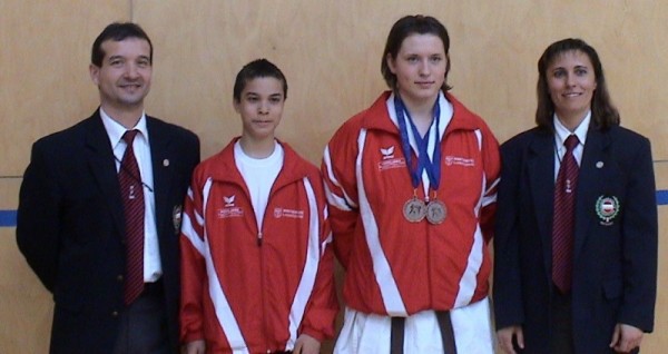 EURO KARATE GRAND PRIX 2007 Graz Katharina Schweighart U18 Kata und Kumite 3. Platz - Daniel Szabo U12 Kumite 1. Platz Kata 2. Platz