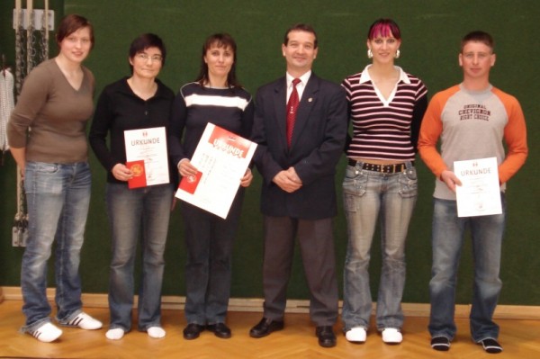 Kyu-und Danprüfung 13.Aprl 2008 011